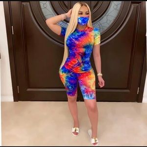 Fashion & Accessories